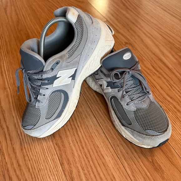 New Balance Gray and White Sneakers - Picture 11 of 16